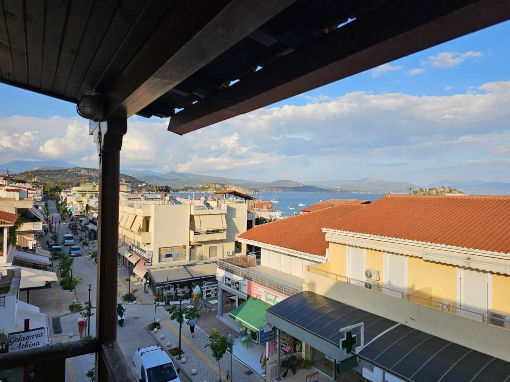 Tolo, a penthouse apartment of 96 sq.m. is for sale