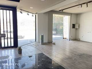 Forumland Real Estate, Ισόγειος χώρος