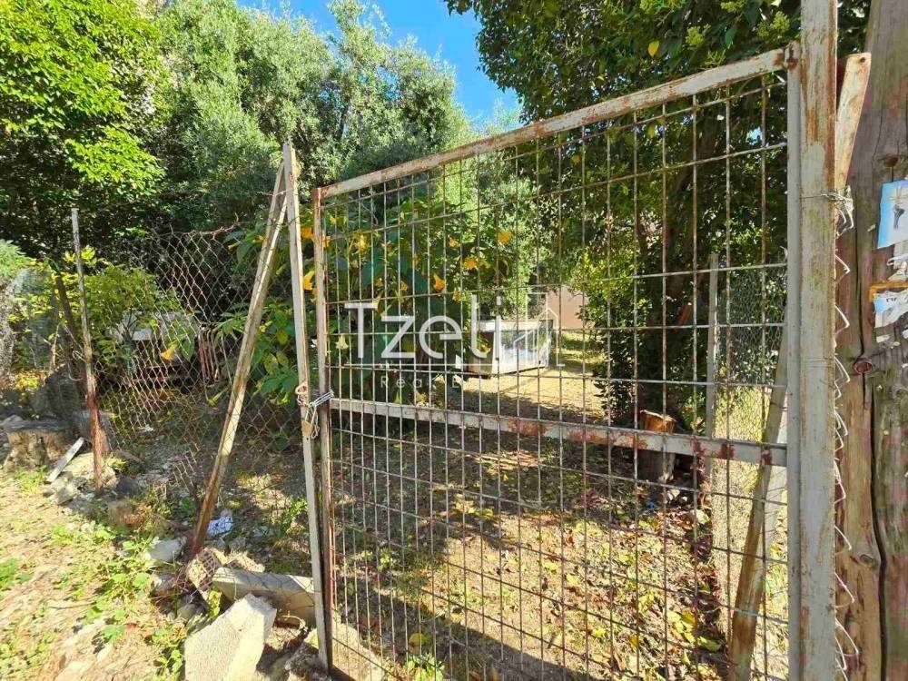 Άποψη οικοπέδου