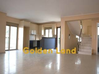 ΚΟΥΖΙΝΑ - ΕΙΣΟΔΟΣ - ΣΚΑΛΕΣ - WC