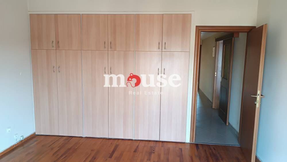 Εντοιχιζόμενη ντουλάπα δωμάτιο 2