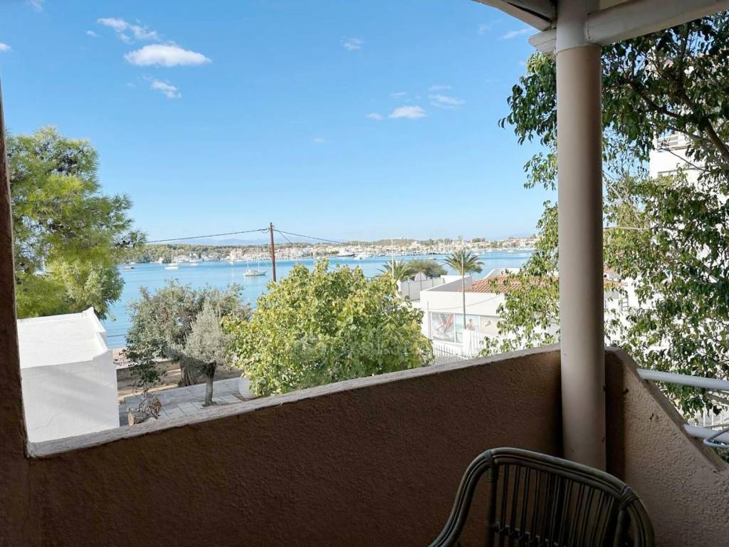 Θέα από μπαλκόνι