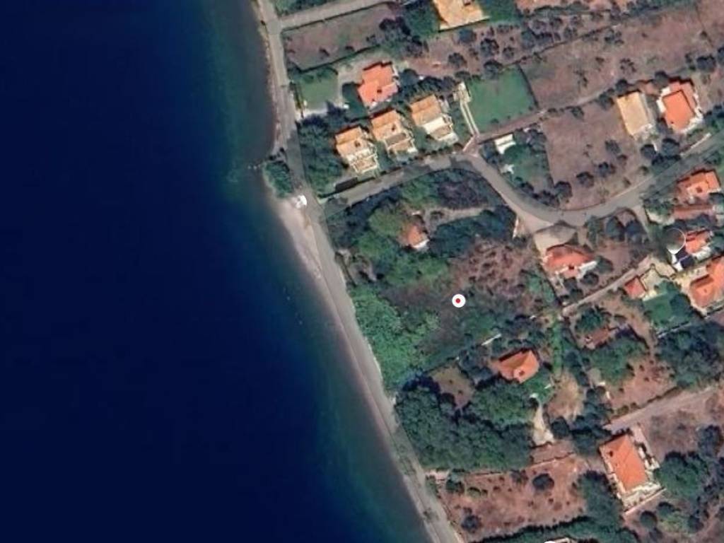 E THESE TOY OIKOPEDOY