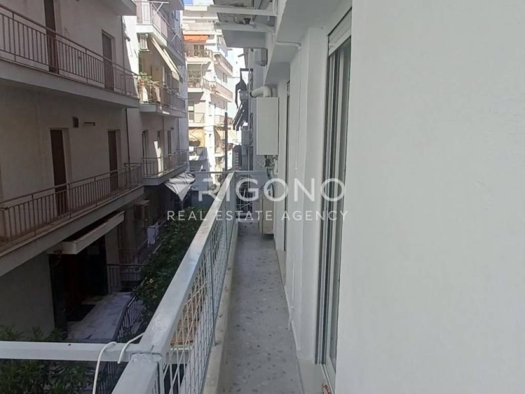 Θέα από μπαλκόνι