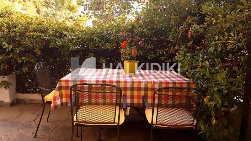 Θέα από μπαλκόνι