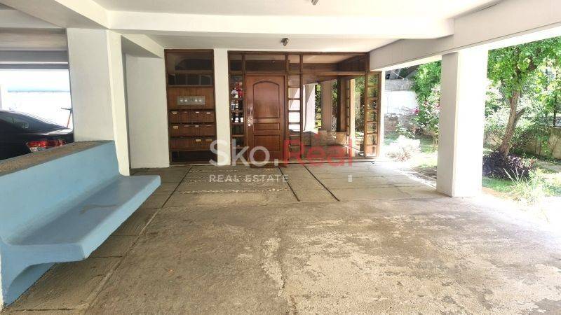 Είσοδος οικοδομής