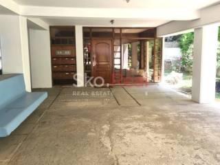 Είσοδος οικοδομής