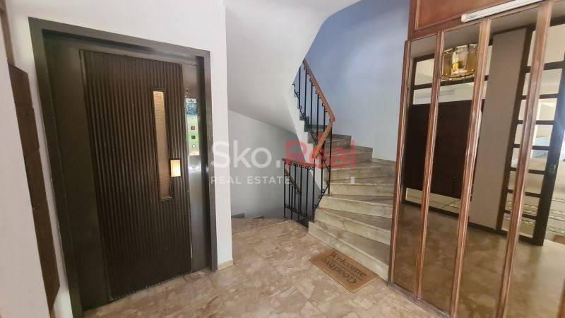 Είσοδος οικοδομής