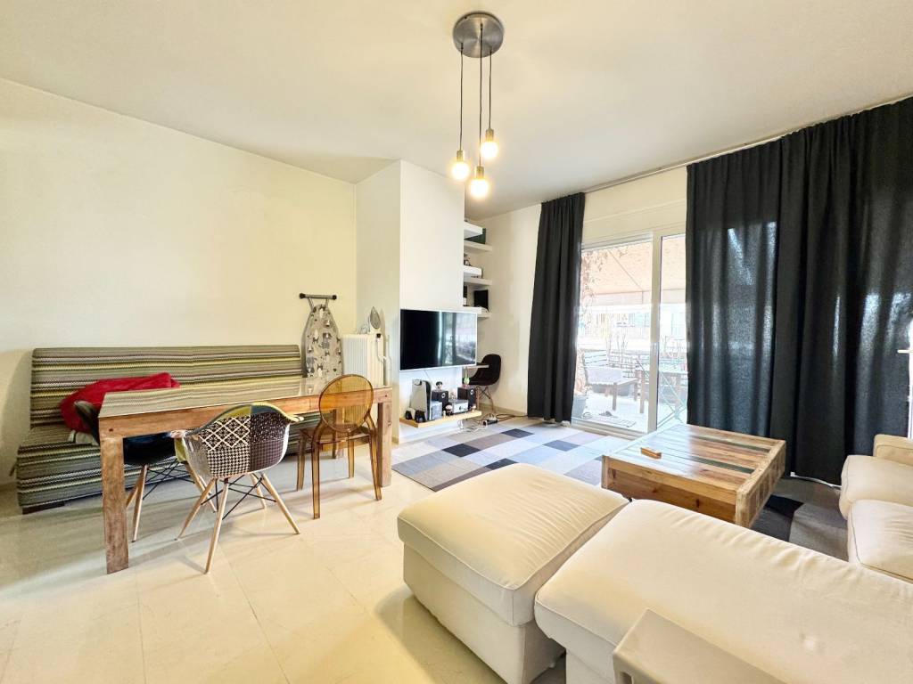 saloni me exodo ste beranta