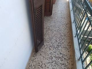 ΜΠΑΛΚΟΝΙ ΠΡΩΤΟΥ ΟΡΟΦΟΥ