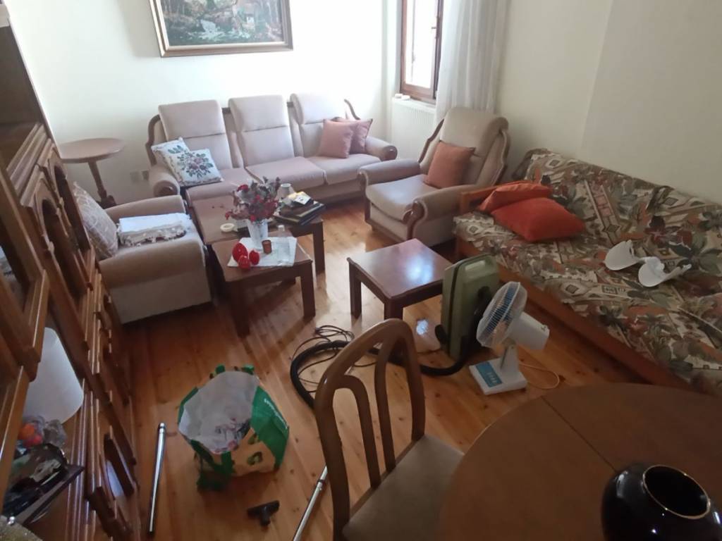 ΣΑΛΟΤΡΑΠΕΖΑΡΙΑ ΧΩΡΙΣΤΗ ΠΡΩΤΟΥ ΟΡΟΦΟΥ