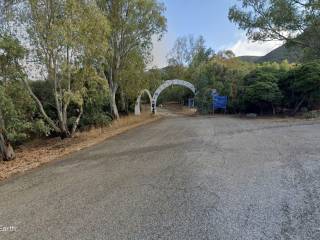 Είσοδος οικοπέδου