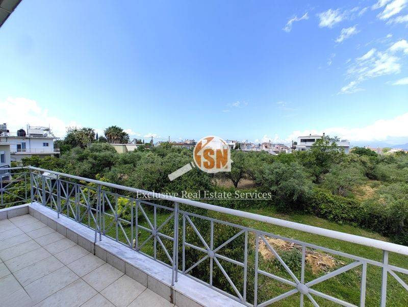 Θέα από μπαλκόνι