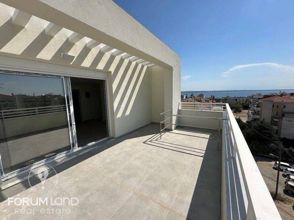 Forumland Real Estate, Βεράντες