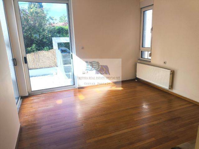 OFFICE / DINING ROOM