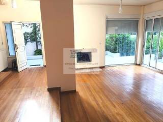 LIVING ROOM - ENTRANCE