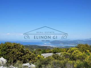 Η όμορφη θέα από το αγροτεμάχιο