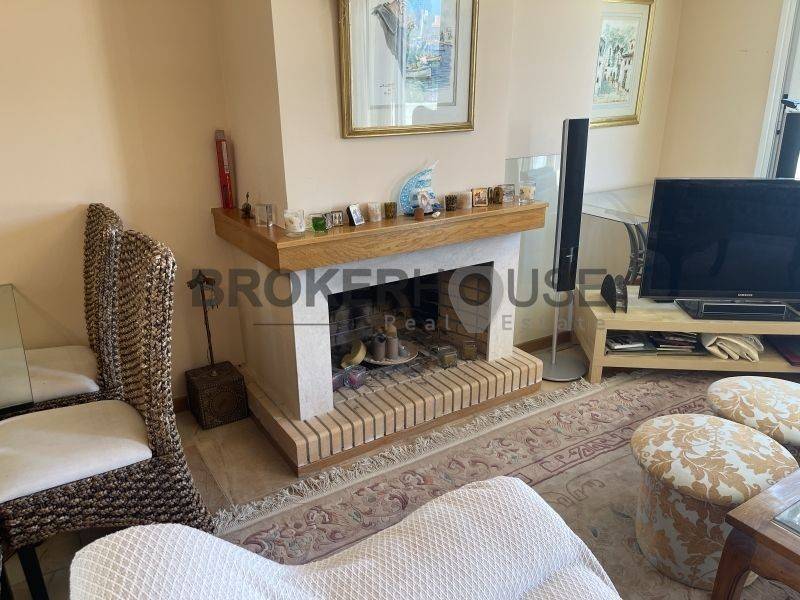 Σαλόνι,Τζάκι