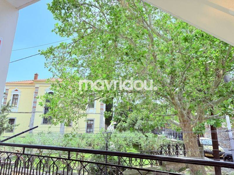 Θέα από μπαλκόνι