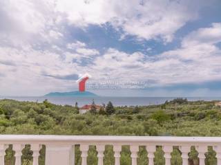 Θέα απο μπαλκόνι