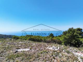 Η όμορφη θέα από το αγροτεμάχιο