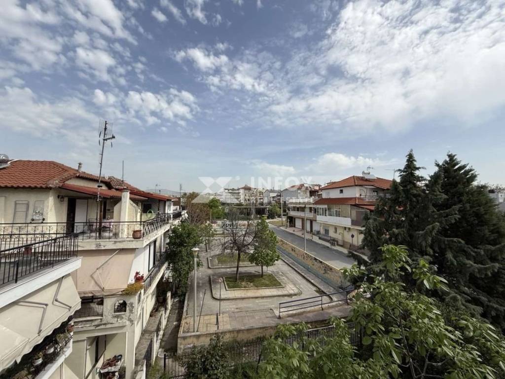 Θέα από μπαλκόνι