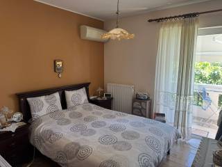 ανετο και φωτεινο υπνοδωματιο