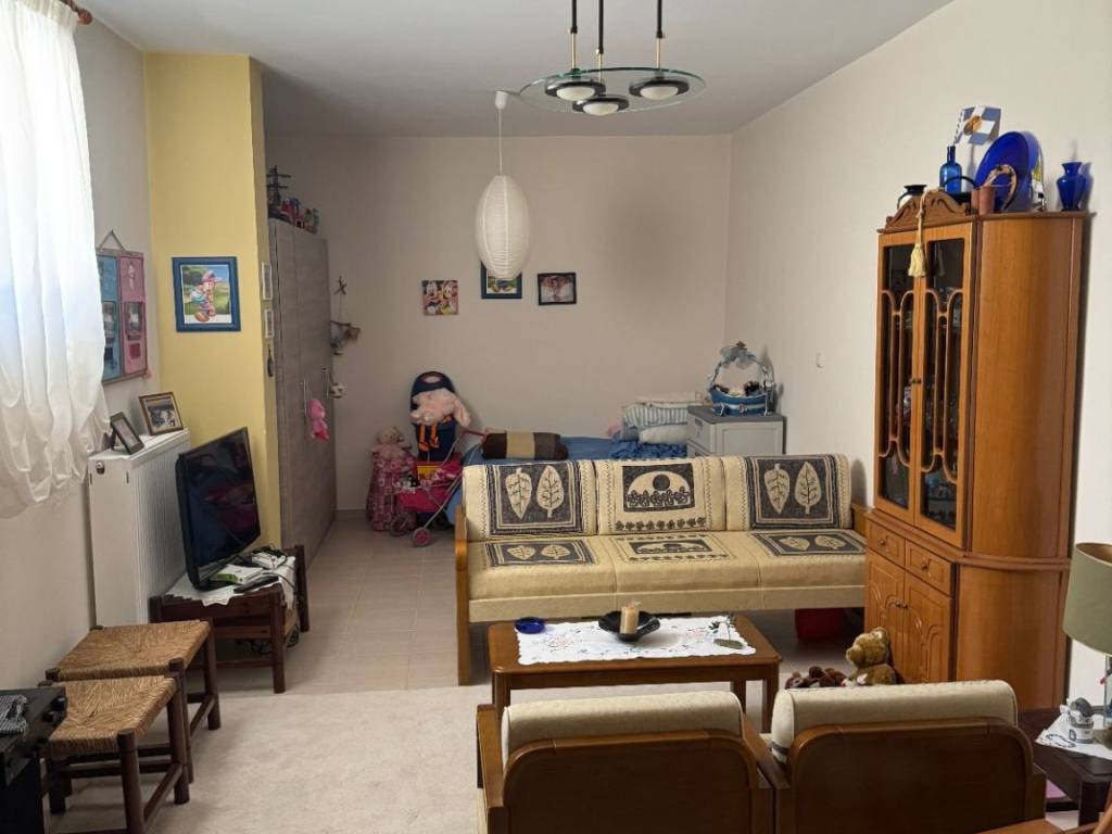 δευτερο σαλονι καθιστικο που μπορει να γινει χωροςplay room