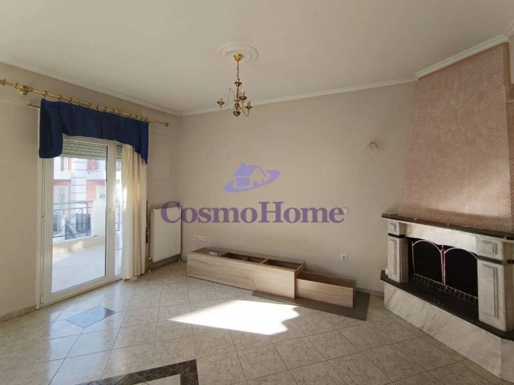 ΣΑΛΟΝΙ | ΤΖΑΚΙ