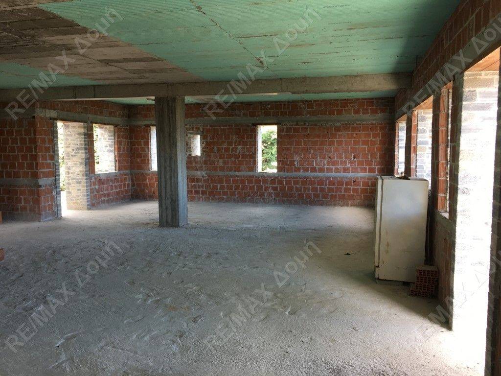 Βίλα | 580τ.μ. | 1100000 €