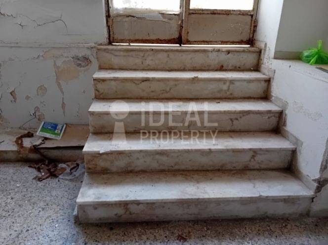 Σκαλιά Εισόδου