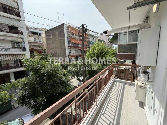 Θέα από μπαλκόνι