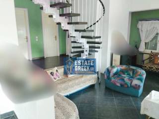 ★ Οικόπεδο 1.000 τ.μ. ★ 4 υπνοδωμάτια ★ Ηλιακός θερμοσίφωνας ★