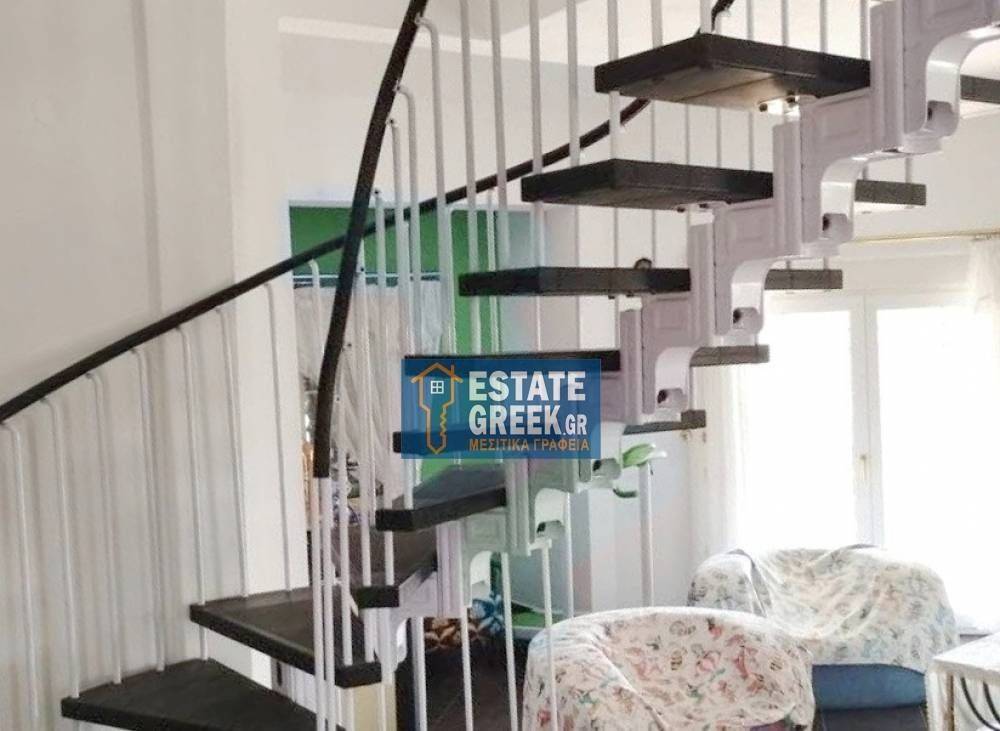 ★ Οικόπεδο 1.000 τ.μ. ★ 4 υπνοδωμάτια ★ Ηλιακός θερμοσίφωνας ★