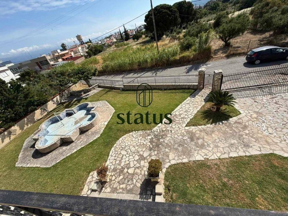 Θέα απο μπαλκόνι