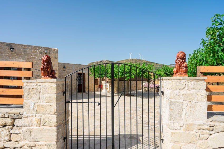 Είσοδος στο ακίνητο