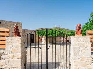 Είσοδος στο ακίνητο