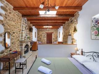 Ypnodomatio kai tzaki