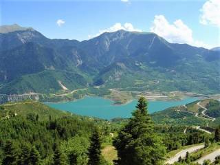 E LIMNE TOY EYENOY-OREINE NAYPAKTIA