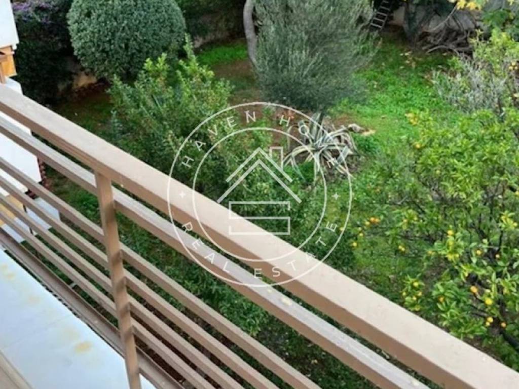 Θέα από μπαλκόνι