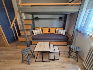 ΣΑΛΟΝΙ - ΥΠΝΟΔΩΜΑΤΙΟ