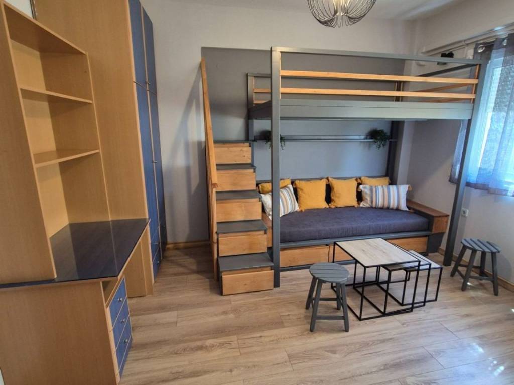 ΣΑΛΟΝΙ - ΥΠΝΟΔΩΜΑΤΙΟ