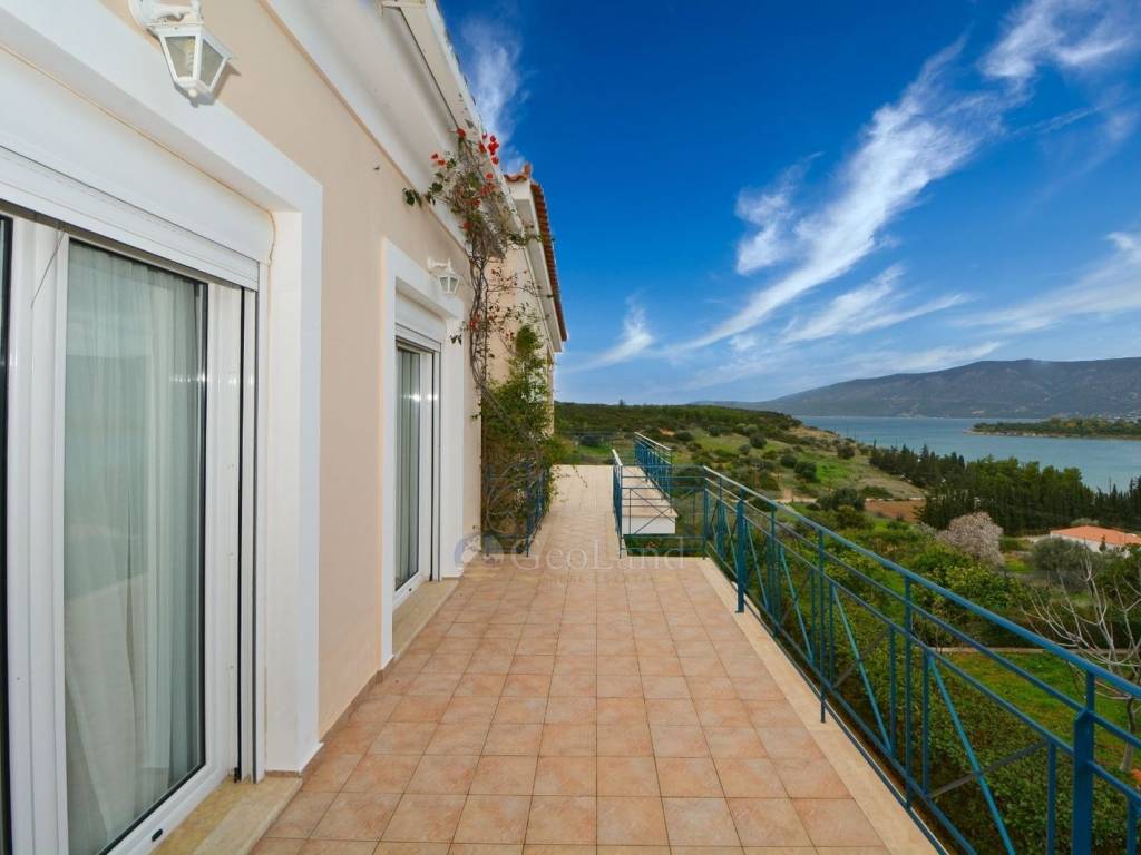 Θέα από μπαλκόνι