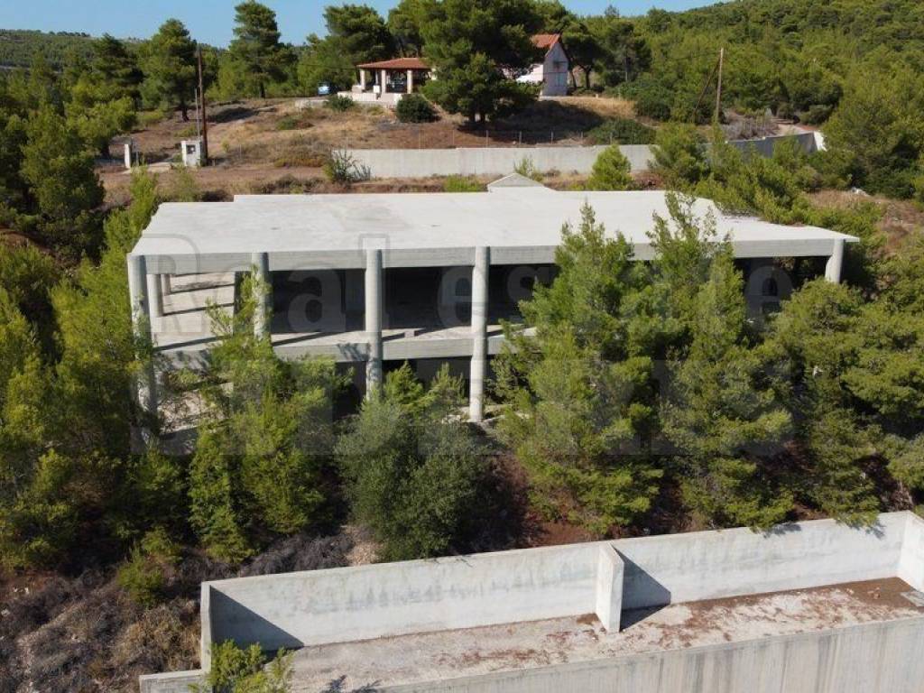 Ημιτελές κτίριο