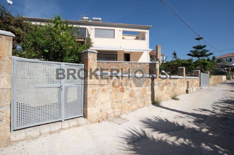 Είσοδος οικοδομής