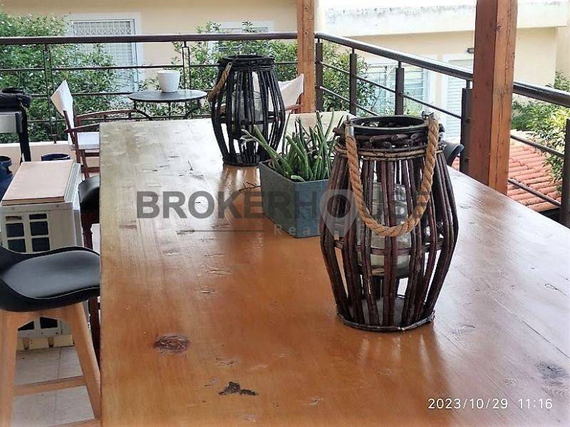 Θέα από μπαλκόνι