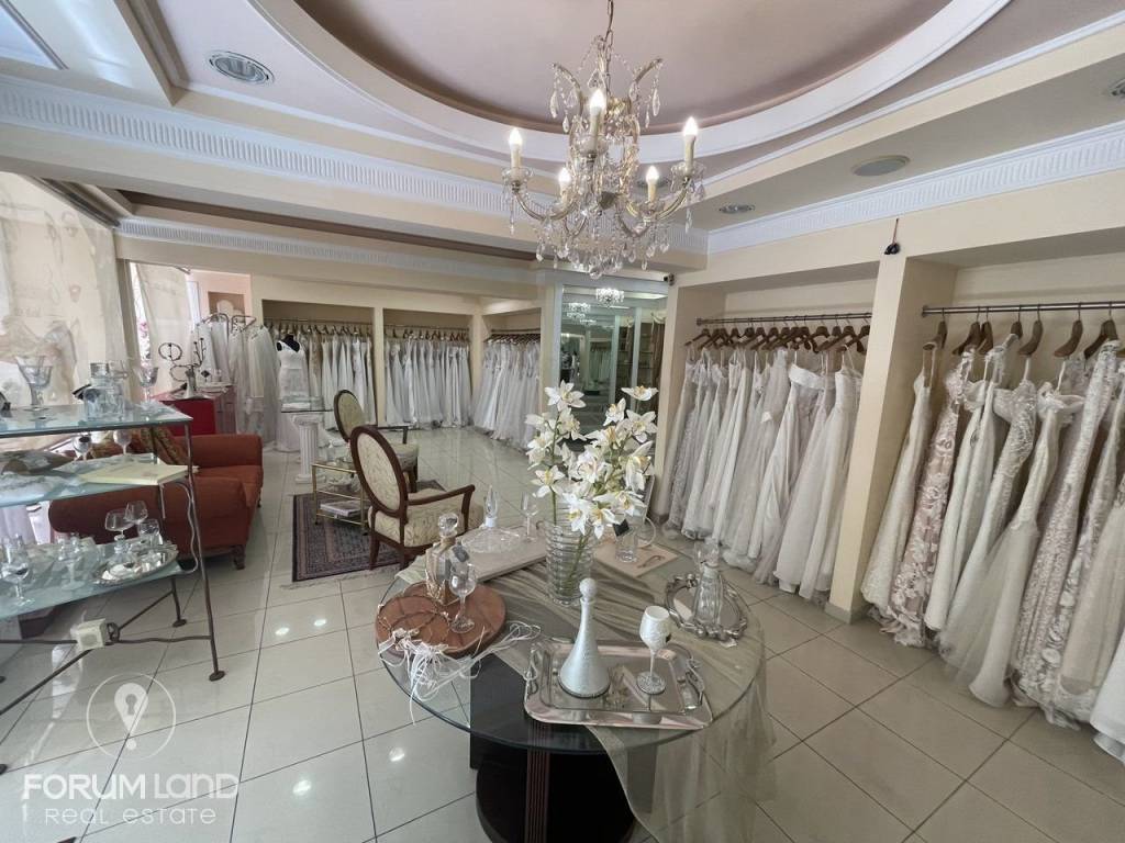 Forumland Real Estate, Εσωτερική όψη