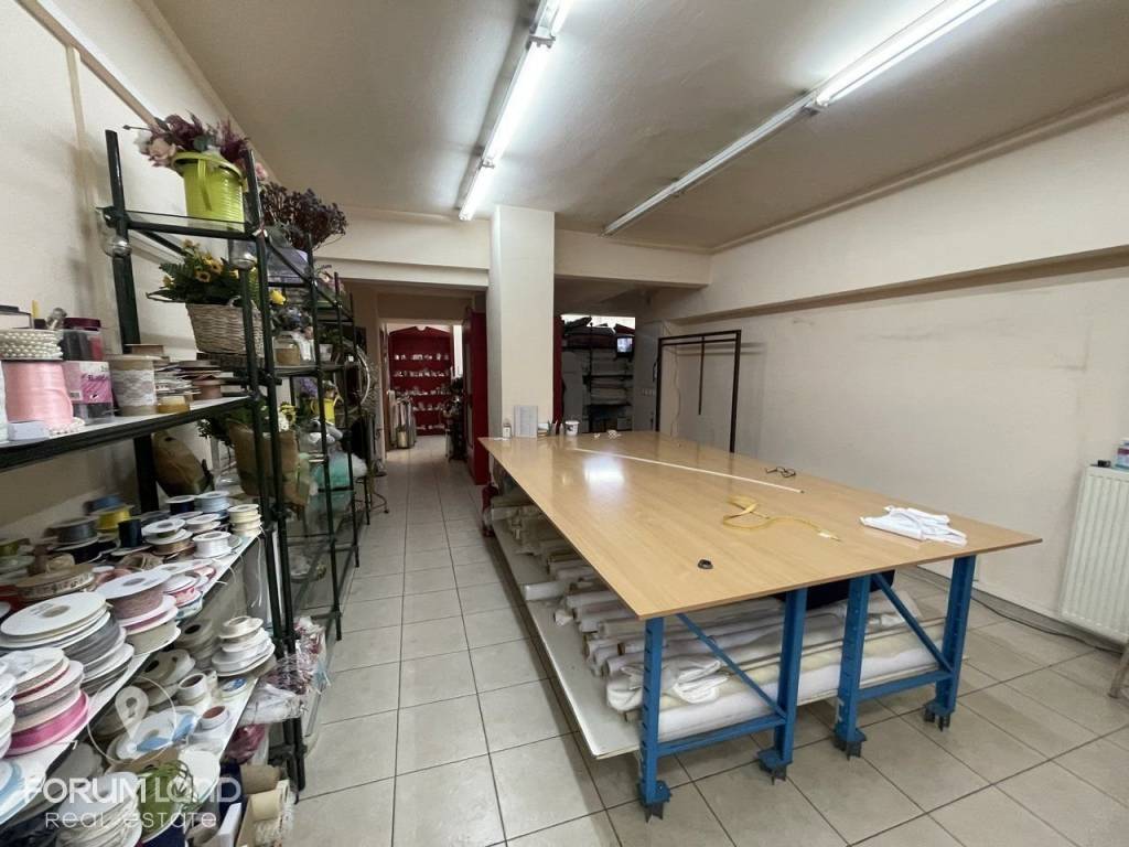 Forumland Real Estate, Εσωτερική όψη