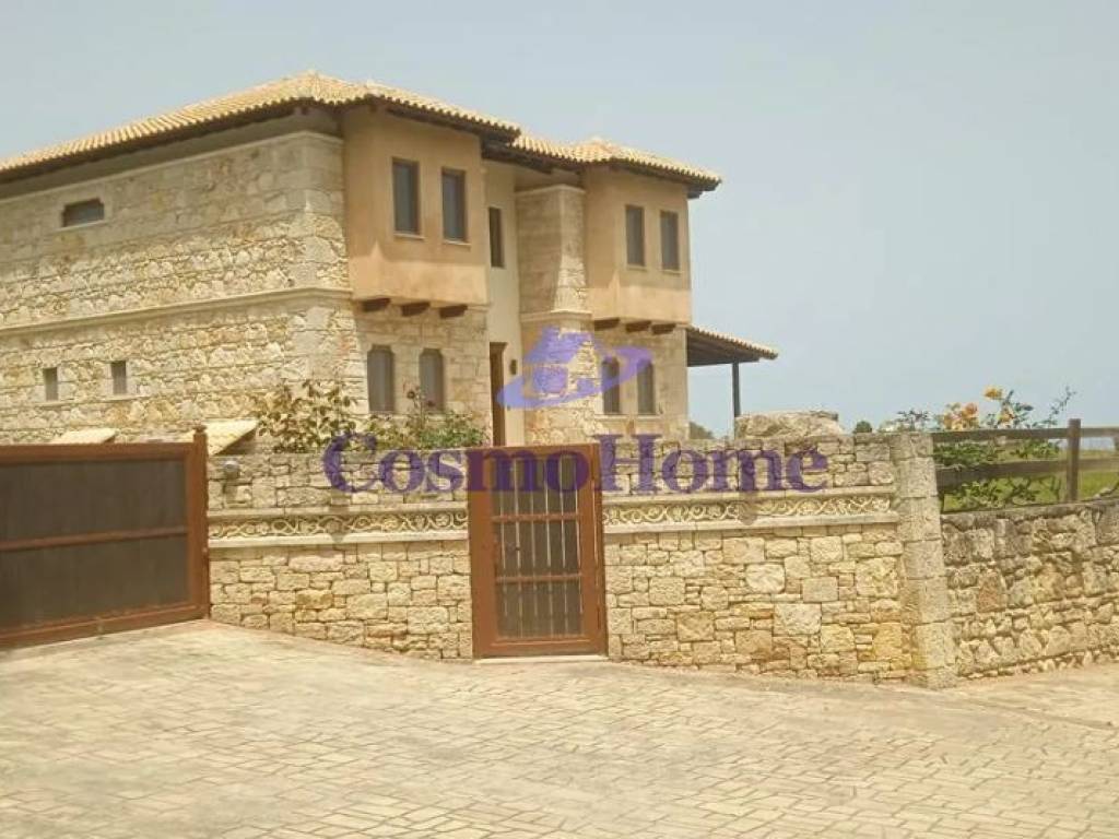 KENTRIKE EISODOS AKINETOY