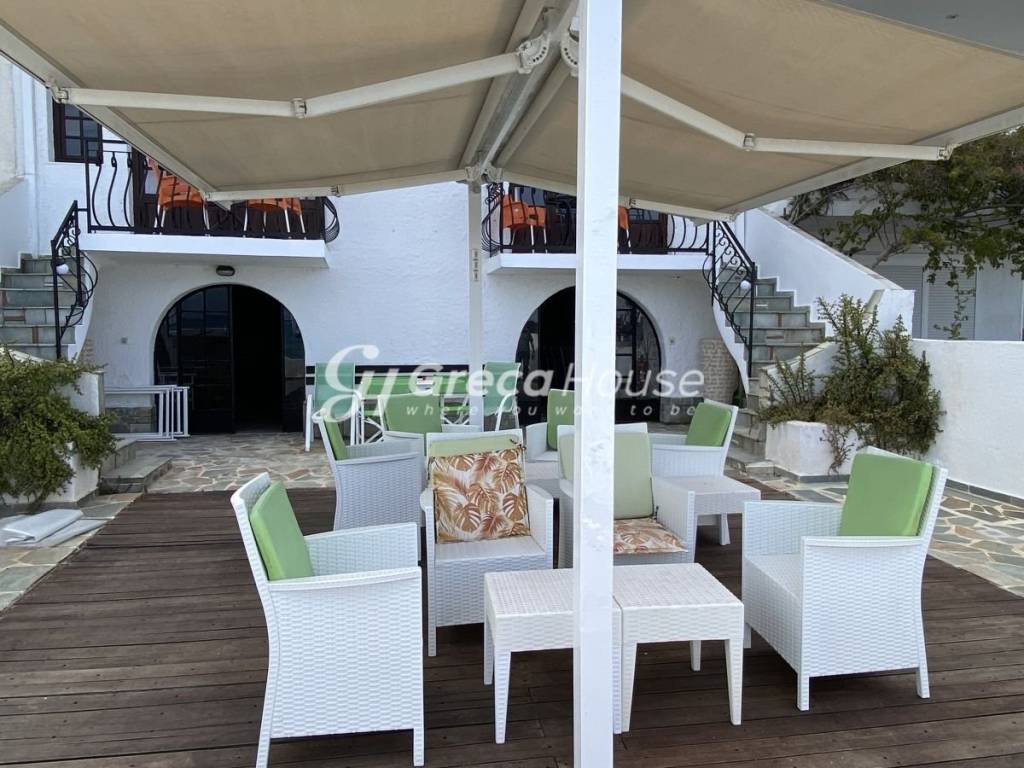 Παραθαλλάσιο ξενοδοχείο προς πώληση στην Έυβοια